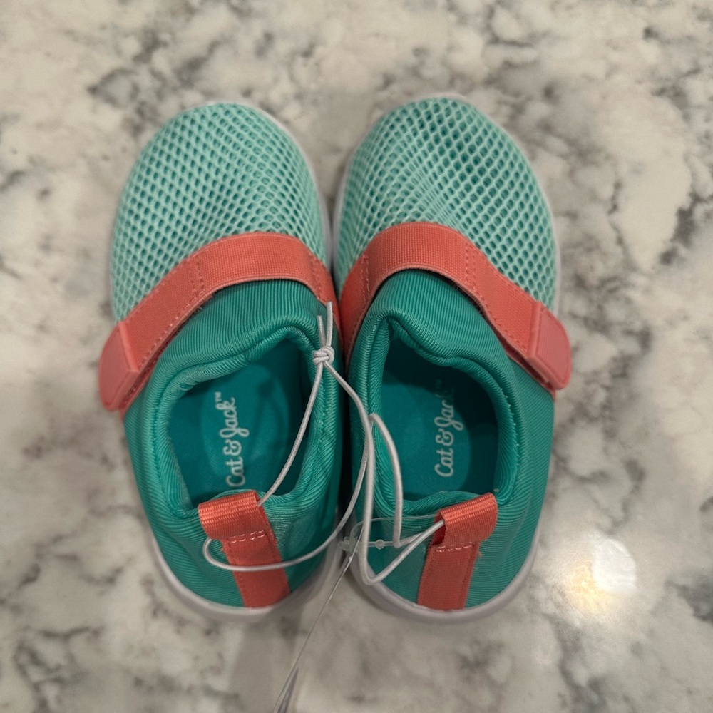 Cat & Jack Teal and Coral Water Shoes NWT Toddler 6